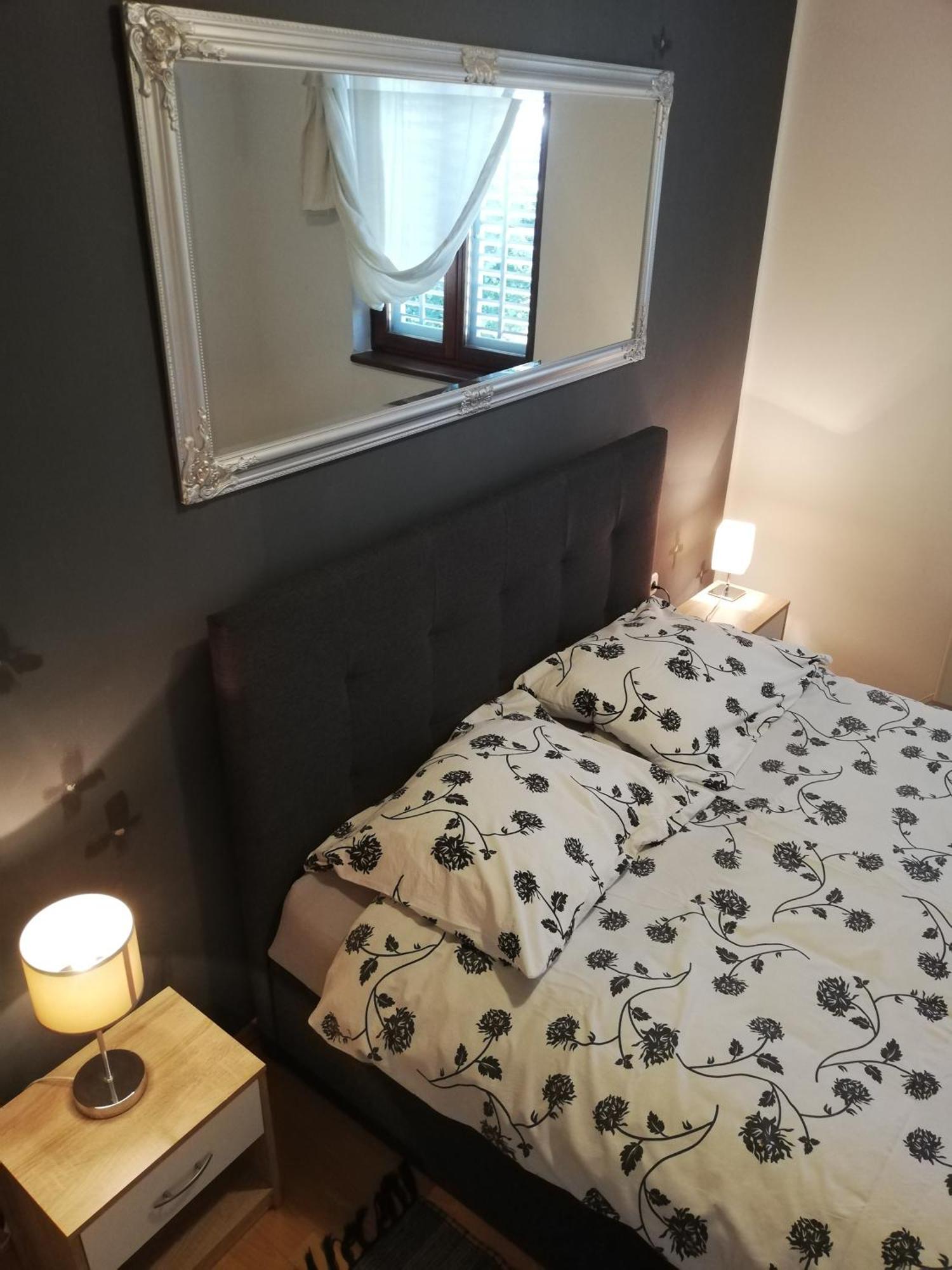 Apartments Poretti For 2,In Center Parking Free In The Yard,6 Min Beach Walk Rovinj Eksteriør bilde
